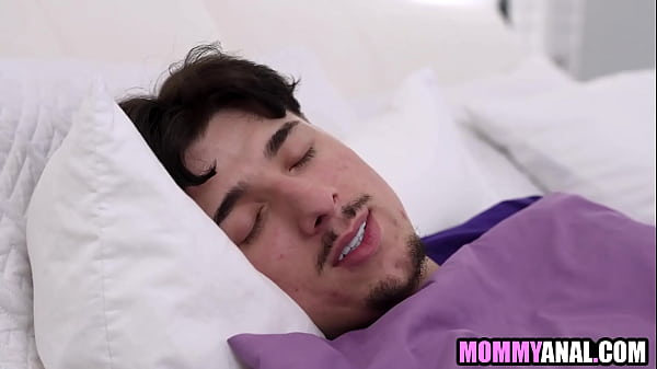 Astronaut stepmom fucked in the ass | Ivy Irelands